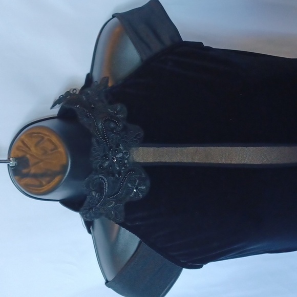 Weissman Child XLarge Lyrical Costume, velvet top, sheer open front skirt Black - Picture 2 of 8